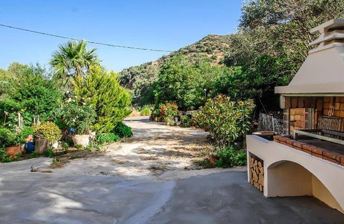 Livadia Apartment | 65 m² Apartment ∙ 1 bedroom ∙ 4 guests