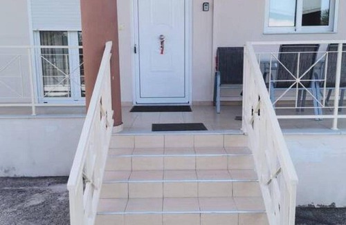 Mavromati Apartment | 65 m² Apartment ∙ 3 bedrooms ∙ 6 guests