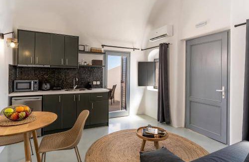 Therasia Hotel | 65 m² Hotel ∙ 4 guests