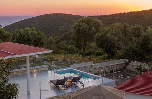 Antipaxos Villa | 65 m² Villa ∙ 2 bedrooms ∙ 4 guests