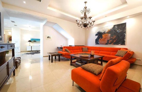 Dhafnes Villa | 650 m² Villa ∙ 7 bedrooms ∙ 12 guests