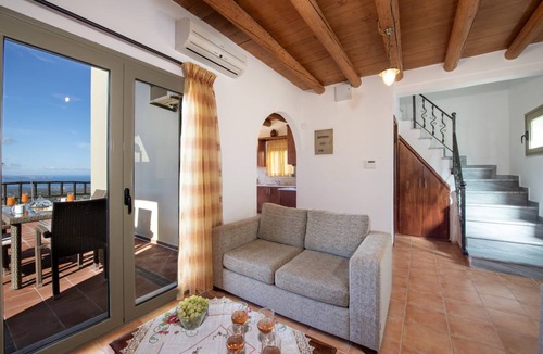 Milia Villa | 67 m² Villa ∙ 2 bedrooms ∙ 5 guests