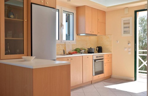 Agios Dimitrios Apartment | 70 m² Apartment ∙ 3 bedrooms ∙ 5 guests