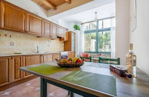 Perivolia House | 74 m² House ∙ 2 bedrooms ∙ 4 guests