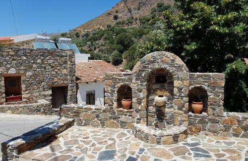 Perivolia House | 74 m² House ∙ 2 bedrooms ∙ 4 guests