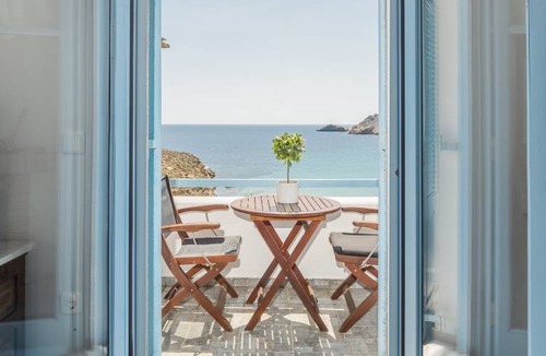Serifos House | 75 m² House ∙ 2 bedrooms ∙ 4 guests