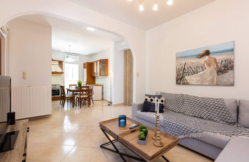 Spilion House | 75 m² House ∙ 2 bedrooms ∙ 6 guests