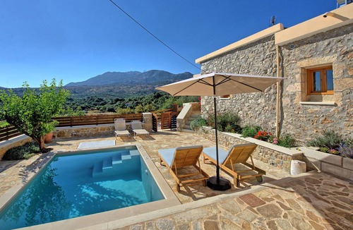 Embrosneros Villa | 75 m² Villa ∙ 1 bedroom ∙ 5 guests