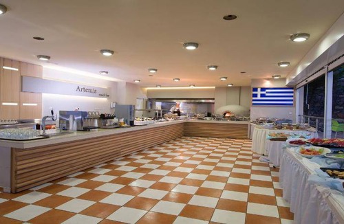 Koutouloufari Resort | 80 m² Resort ∙ 3 bedrooms ∙ 127 guests