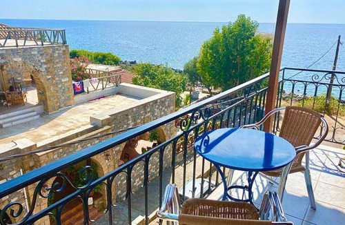 Kardamyli Apartment | 80 m² Serviced apartment ∙ 2 bedrooms ∙ 4 guests