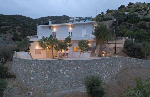 Keratokambos Apartment | 81 m² Apartment ∙ 2 bedrooms ∙ 7 guests