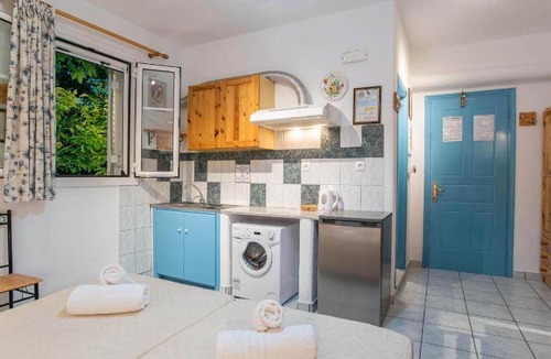 Paros Apartment | 90 m² Apartment ∙ 3 bedrooms ∙ 127 guests