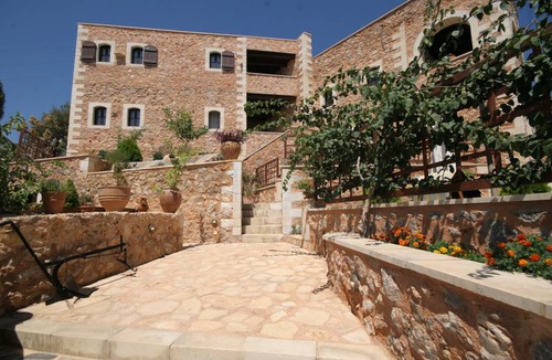 Samonas House | 90 m² House ∙ 2 bedrooms ∙ 4 guests