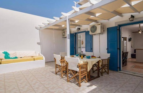 Milos Apartment | 93 m² Serviced apartment ∙ 3 bedrooms ∙ 127 guests