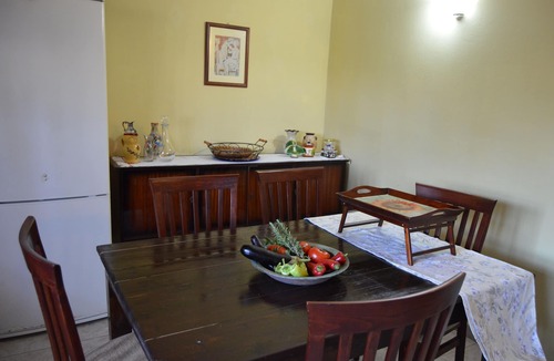 Parelia Cottage | A house in the country