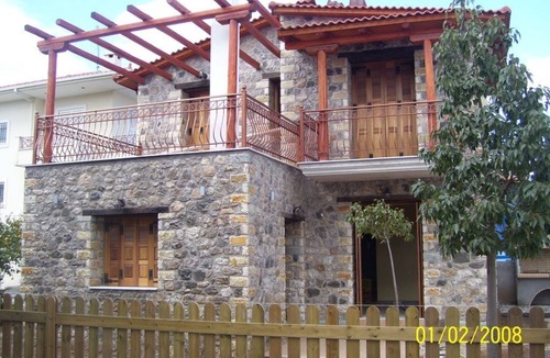 Valimitika House | A stone made 3bedroom house 30m from the sea , villa