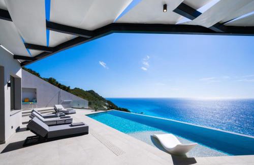 Agios Nikitas Villa | Aeliades Villas