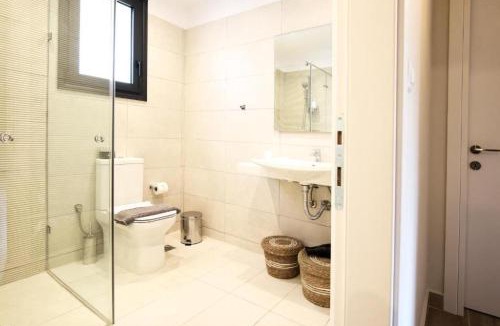 Markopoulon Apartment | Aellō luxury apartments