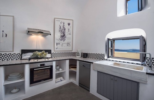 Oia House | Aerie beautiful house, heart of Oia's traditional settlement, Caldera view