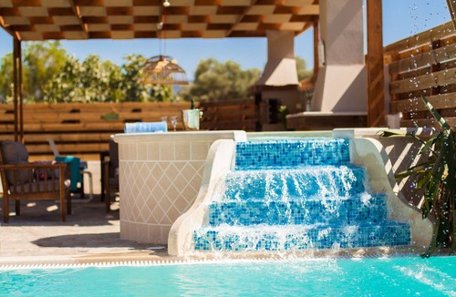Prinos Villa | Aestas Residence, Refined Summer Retreat with Pool, Spa Whirlpool & Ping Pong