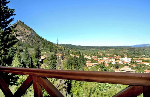 Mystras House | Aesthetic Delight - Stone Villa in Mystras