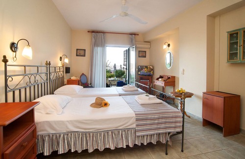 Tselendata Bed & Breakfast | Agnantia Bed & Breakfast
