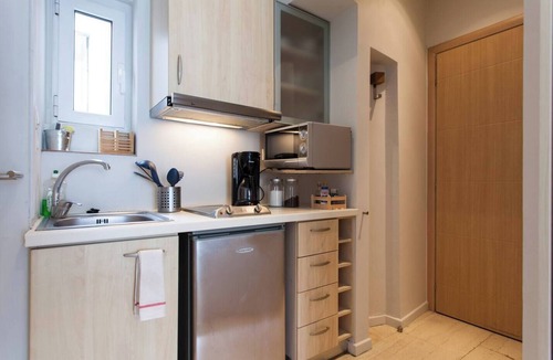 Exarhia Apartment | #AH34 Beige studio Su