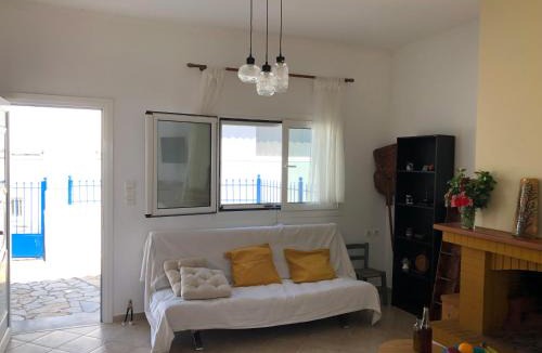 Pylos-Nestoras House | Akritochori house with great view
