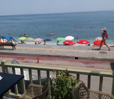 Agios Ioannis House | Akro Rooms