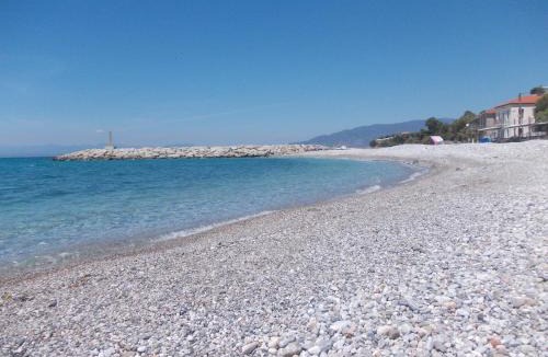 Akrogialion Apartment | Akrogiali Beach Apartments