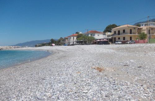 Akrogialion Apartment | Akrogiali Beach Apartments