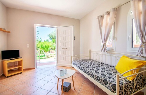 Xirokastello Apartment | Alavastros maisonettes