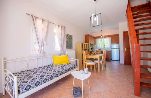 Xirokastello Apartment | Alavastros maisonettes