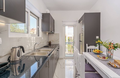 Spata-Artemida Apartment | Alexander Home