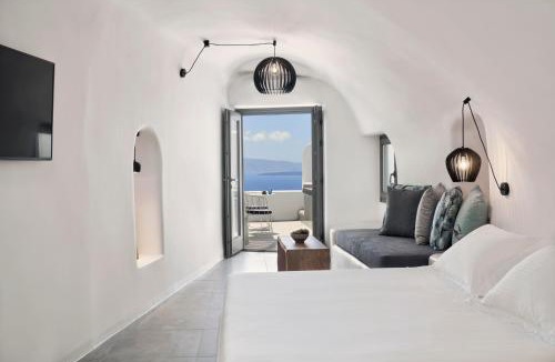 Oia Villa | Alisaris Cave Suites