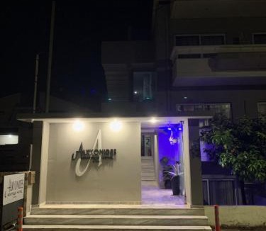 Petaloudes Hotel | Alkyonides Boutique Hotel