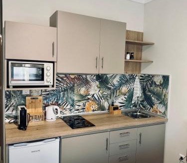 Xanthi Apartment | All Season - Spring Room