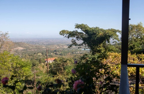 Lake Plastiras Villa | All Seasons Guest House