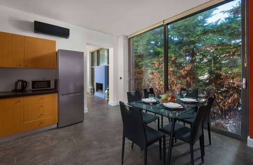 Ixia Villa | Almond Villa