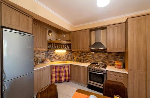 Drimonas House | Almondtree House Exanthia - Private Parking
