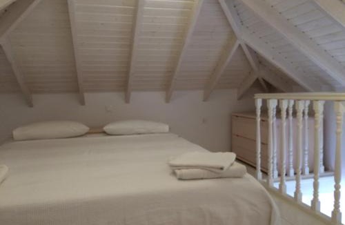 Halki Apartment | Amalia Harbor