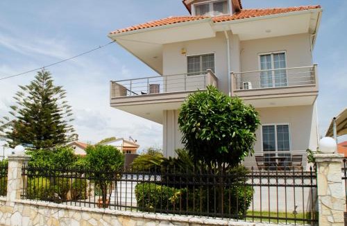 Mytikas Apartment | Amalias Place