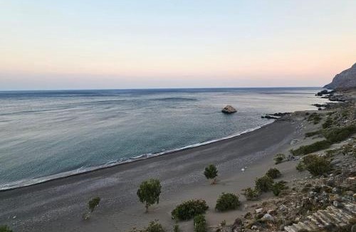 Archanes-Asterousia Apartment | Amazing seafront house with private beach