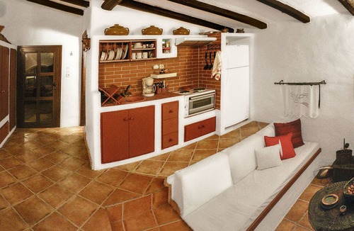 Egira Apartment | Ampelos Estate