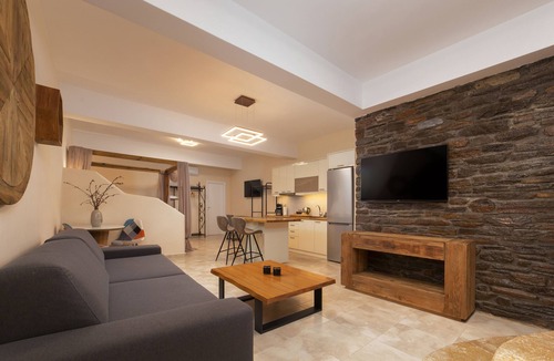 Ormos Korthiou Apartment | Andros 4 All Seasons Villas & Suites