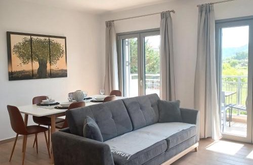Evgiros Apartment | Anesi View Apartment