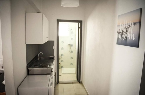 Petaloudes Apartment | ANGELA STUDIOS