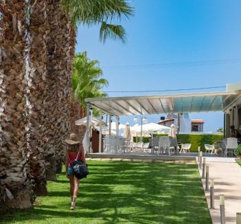 Sissi Hotel | Angela Suites Boutique Hotel