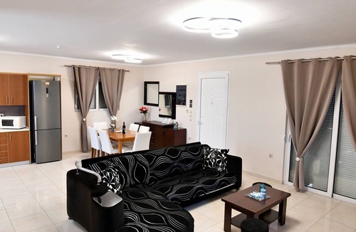 Petaloudes Villa | Angels Villa in Kremasti near the Beach