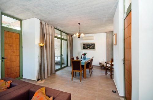 Agios Vasileios Villa | Anna Boutique Villas